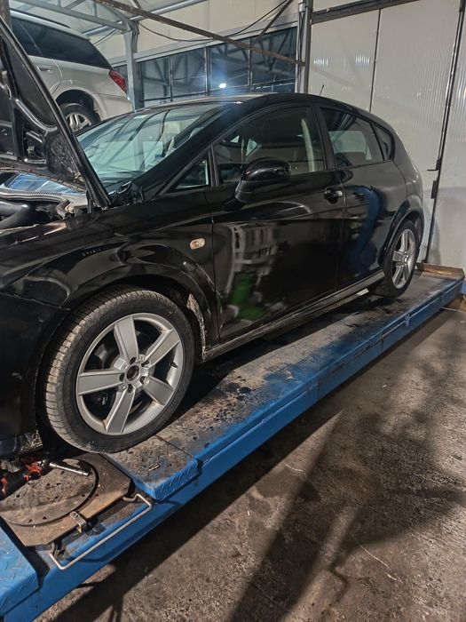 Сеат леон 2.0тфси на части