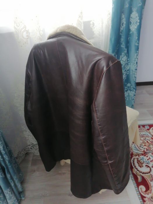 Дубленка  жақсы күйде.