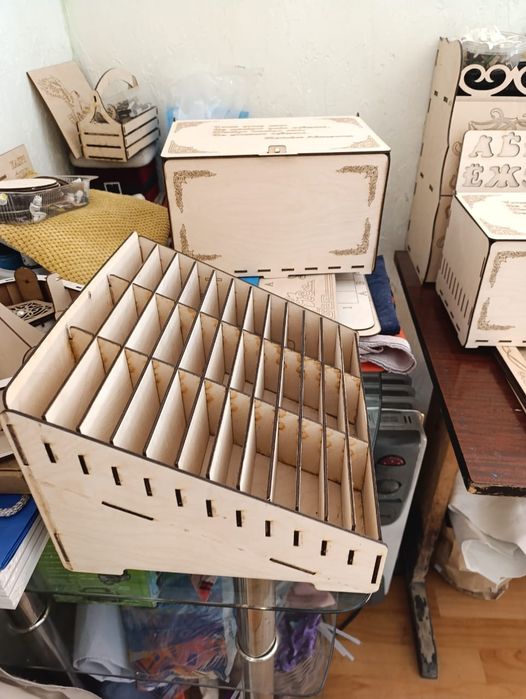 Органайзер для телефонов, школ,