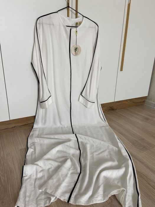 Продам новое платье