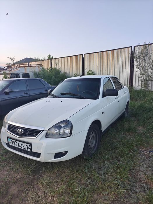Продам приора 2 2013 год