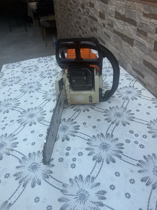 Бензинова резачка за дърва STIHL MS 180 C