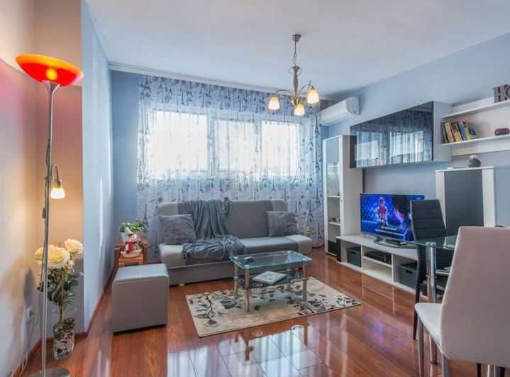 Двустаен апартамент в Центъра