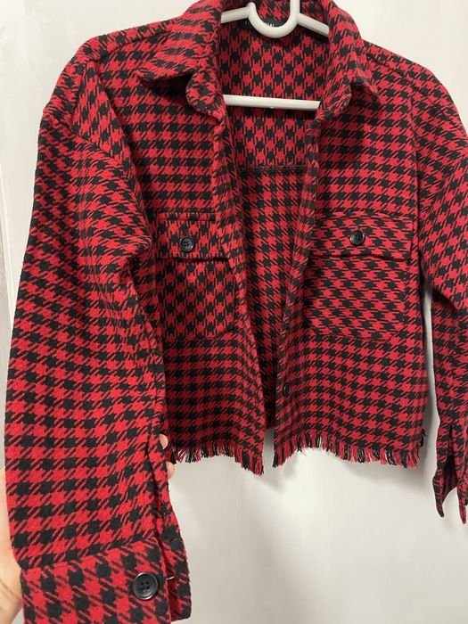 Спортно-елегантно,късо сако.