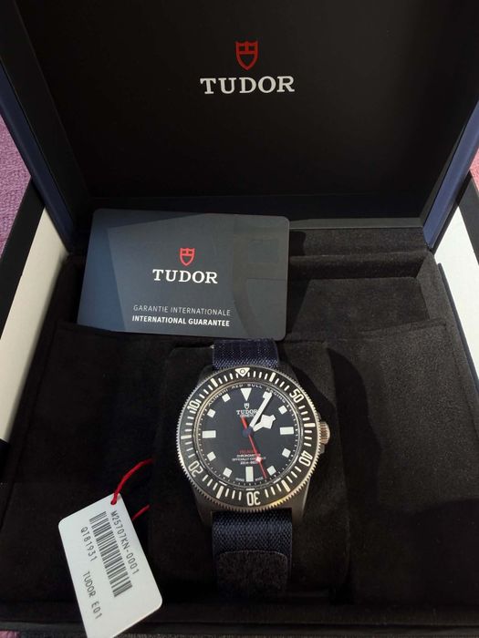 **Часовник Tudor**