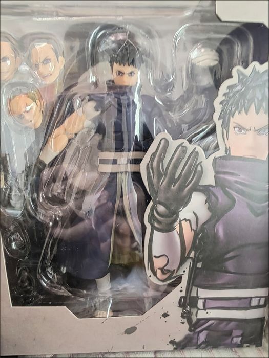 Продам экшн фигурку Учиха Обито