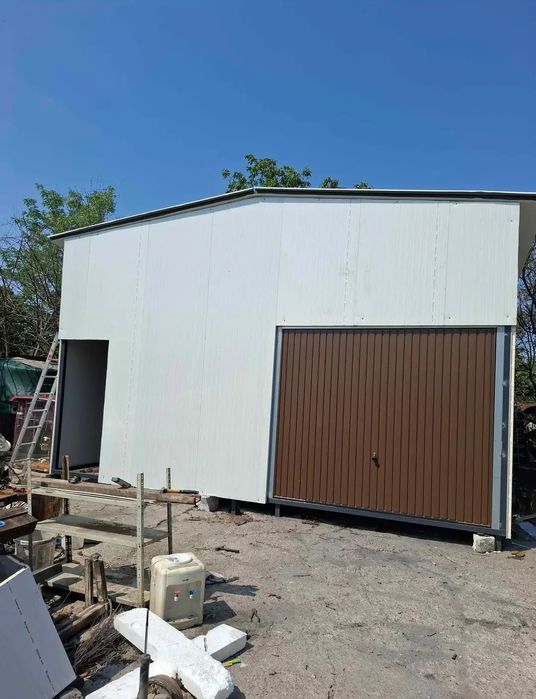 Vând garaje din panouri sandwich și magazine