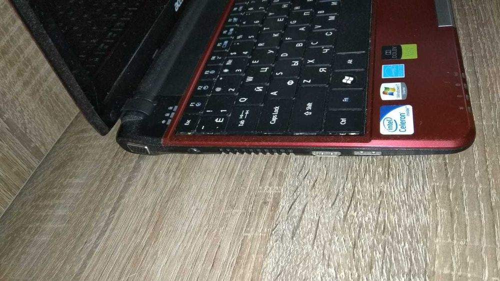 Продам нетбук Acer AO 752