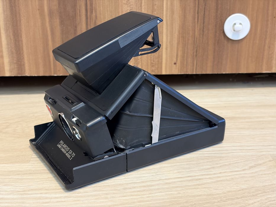 Camera instant polaroid sx-70 land camera model 2 + un pachet film