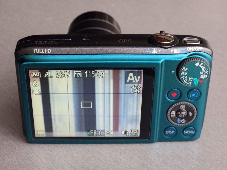 Rezervat Camera foto Canon SX260 cu 3 baterii originale