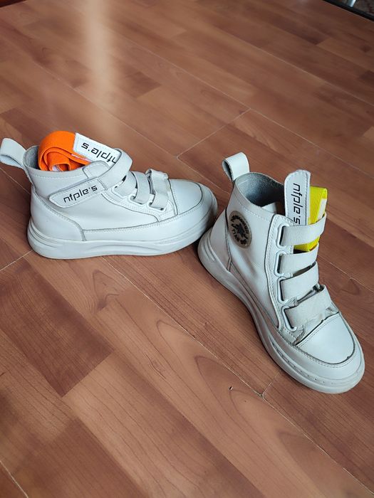 Кожаные осенне-весенние ботинки детские