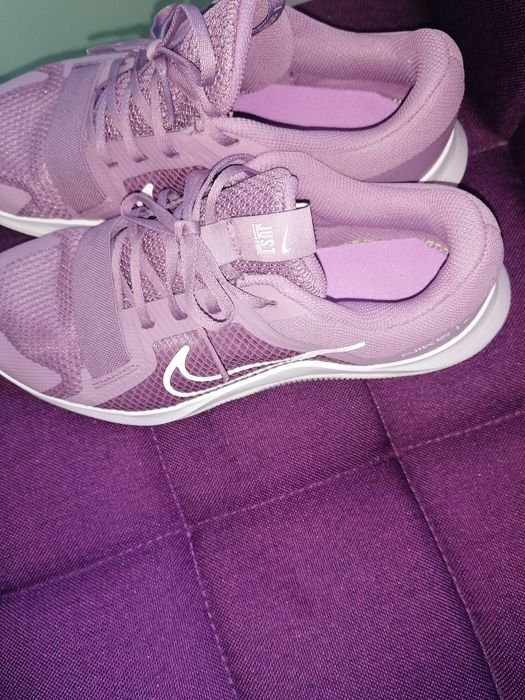 Дамски маратонки Nike