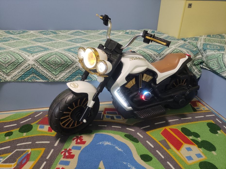 Акумулаторен Мотор Chipolino Titan Turbo