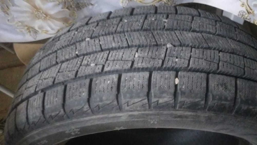 Транспорт/Автошины зимние