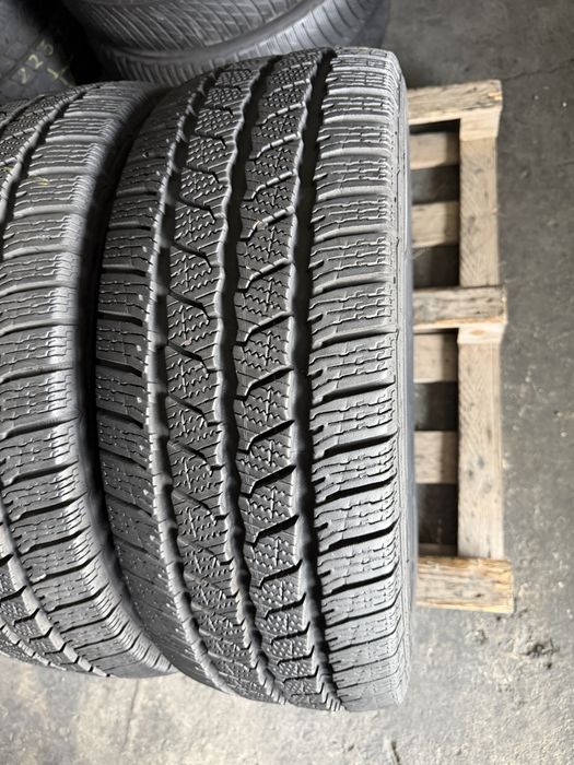 2 anvelope iarna ca NOI 235/65/16 C , Continental , DOT 2023 , 10 mm !