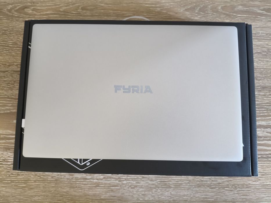 Рабочий ноутбук fyria