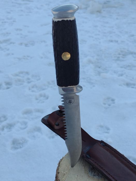 Vând cuțit de vânătoare Mikov Republica cehă