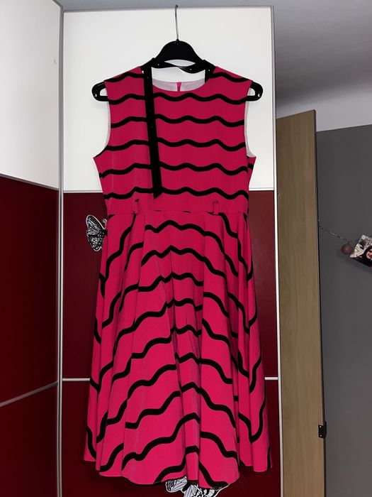 Rochita roz cu curelusa