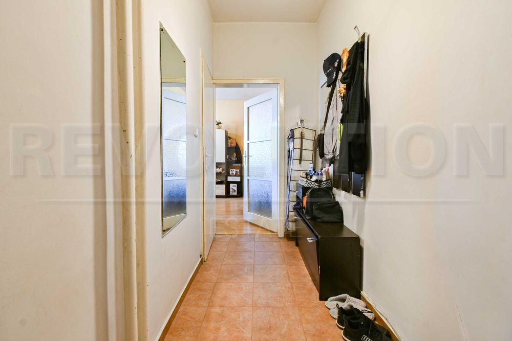 Продава се Двустаен апартамент в София, Борово - 64 кв.м за 2327 €/кв.м - Снимка #8