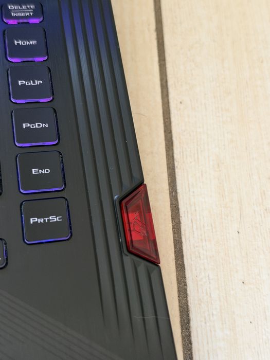ASUS ROG Strix SCAR III G531GU | i7-9750H | GTX 1660 Ti 6GB | 32GB RAM | 144Hz