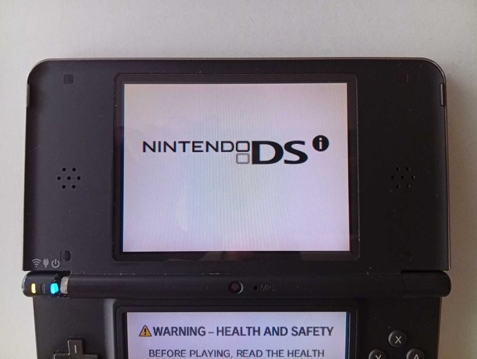 Конзола Nintendo DSi XL / Нинтендо