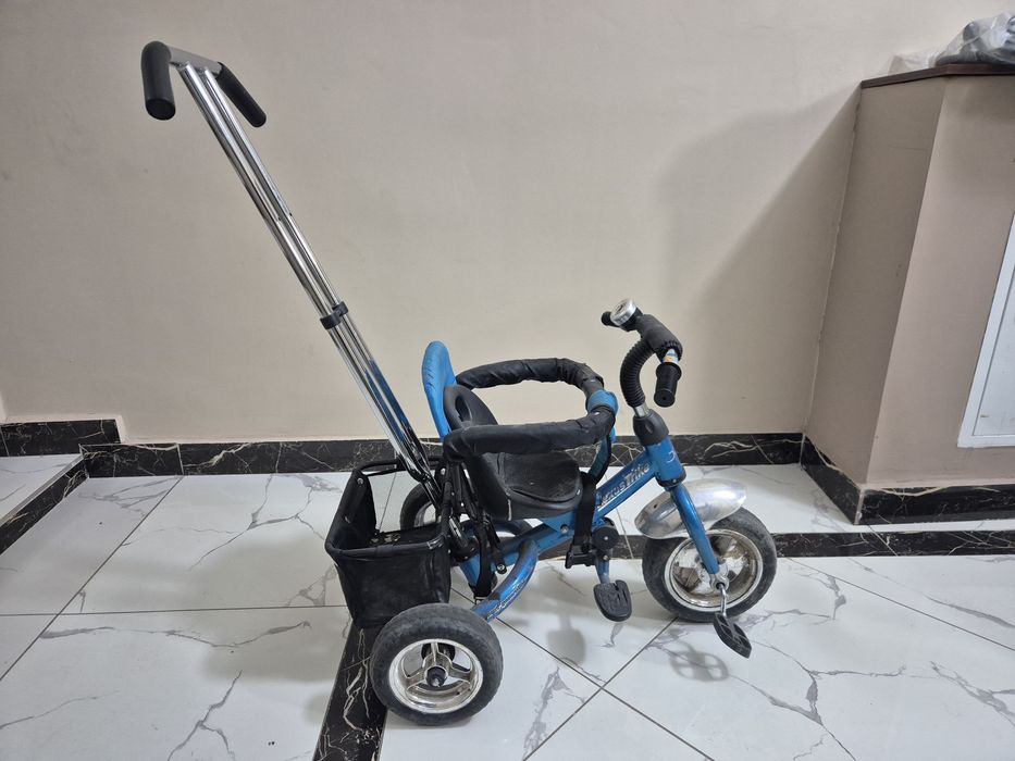 Велосипед для малышей и наверное до лет 5ти