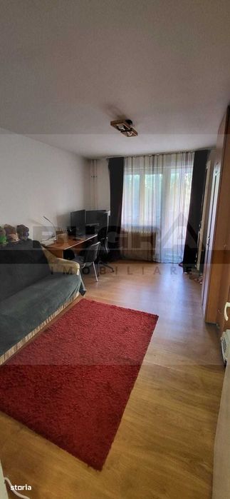 Apartament 2 camere, 37mp, balcon, zona Piata Hermes