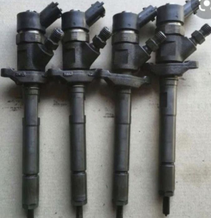 Set injectoare Ford focus 2 1.6 diesel 109 CP în stare impecabila fără probleme