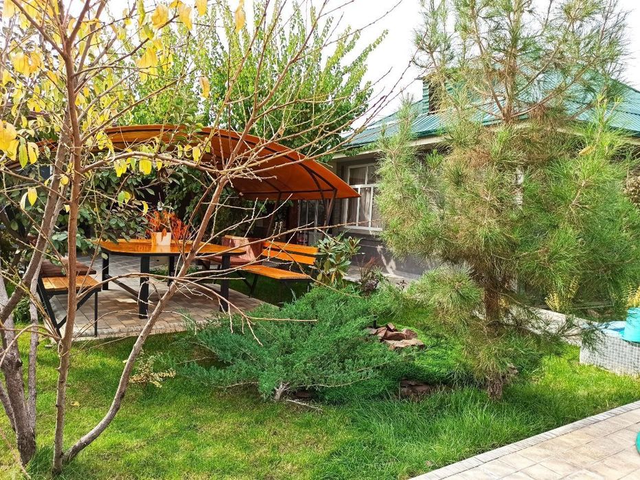 Продается уютный дом у реки с видом на горы. Чирчик, Аранча 8 соток.