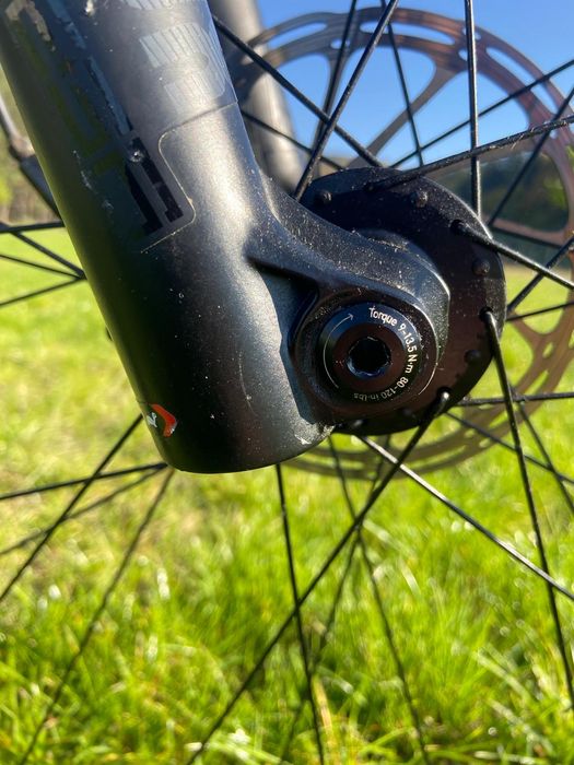 Vând Bicicleta Boardman MHT 8.9