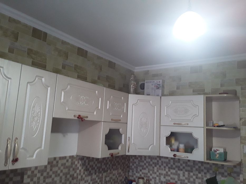 Кух.гарнитур угловой, 2,10 × 1,40. 100 тыс., торг