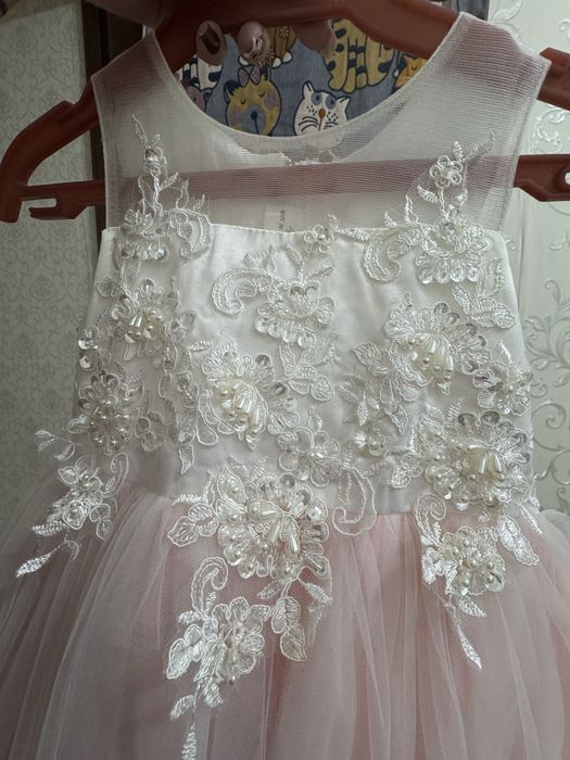 Продам детское платье