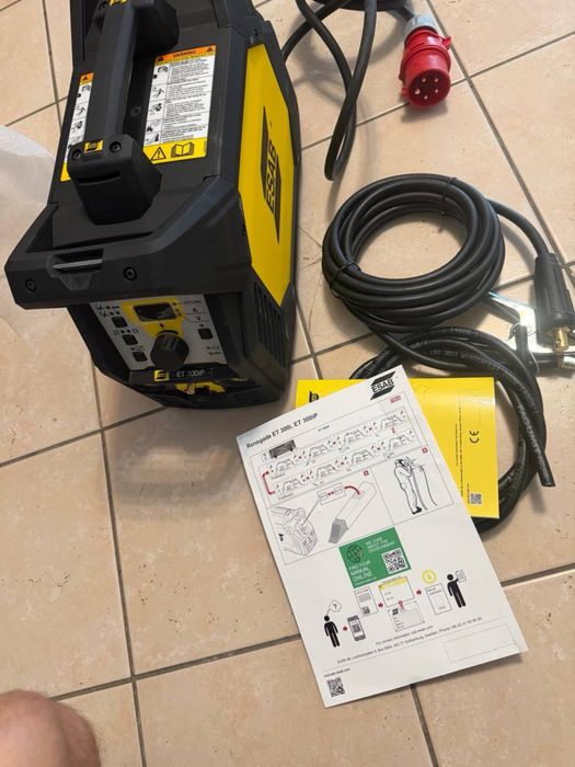 Aparat de sudura ESAB renegade ET 300i