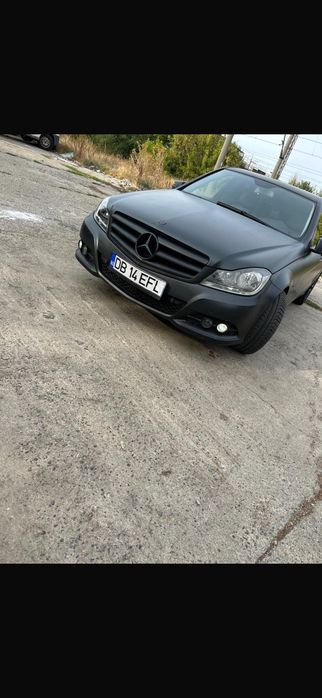 Vând  MERCEDES C class KM REALI !!