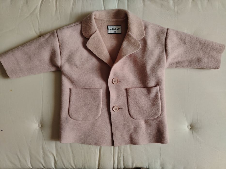 Тренч малышке Burberry. И пальто