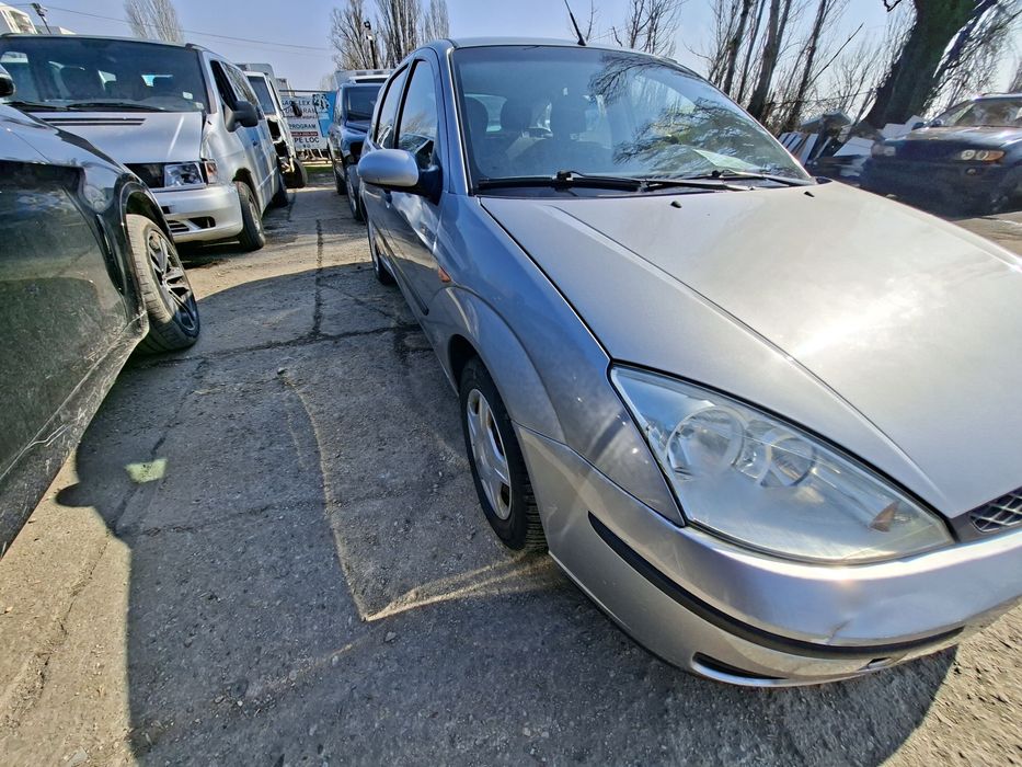 Dezmembrez Ford Focus 1 1.6B 2002 FYDD