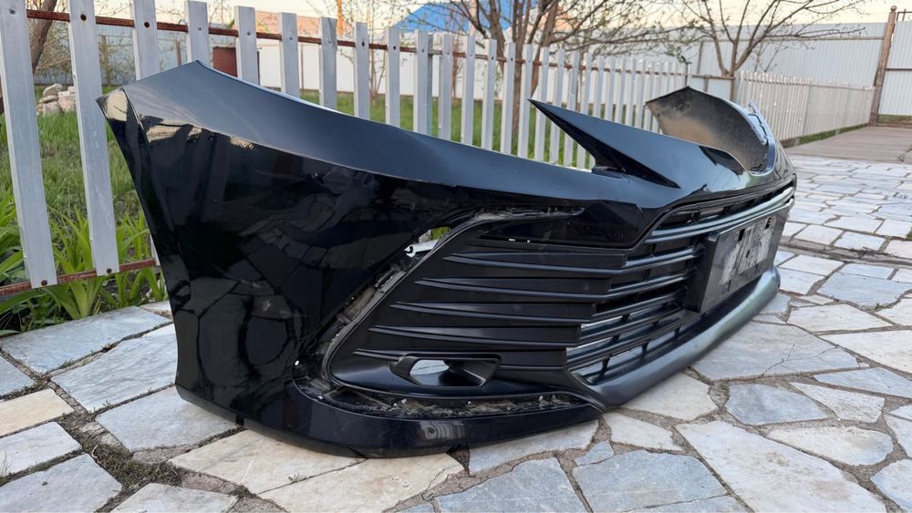 Продам бампер камри 70