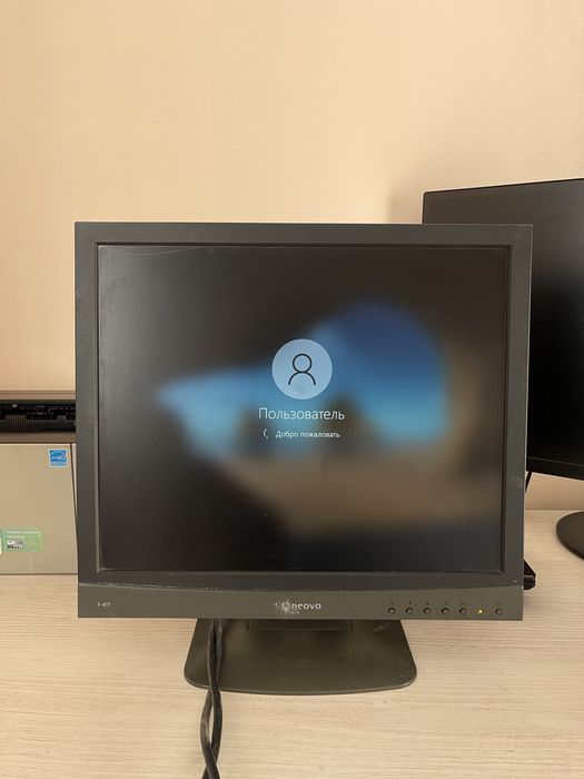 Продам Монитор 5000тг