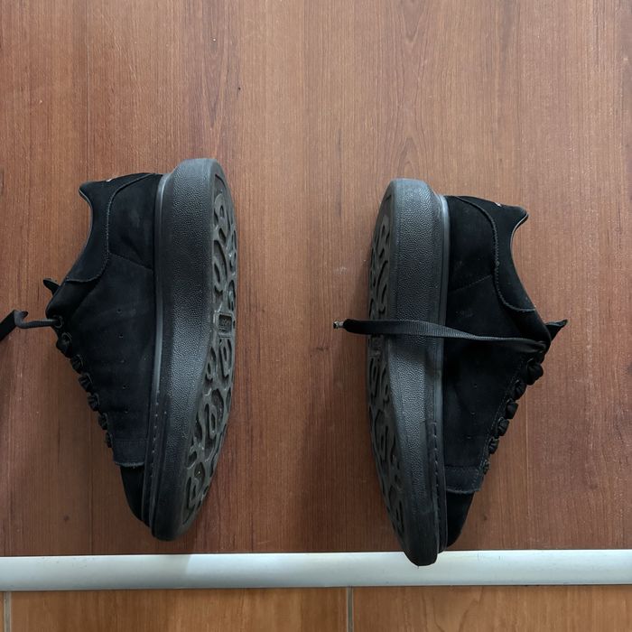 Alexander Mcqueen Triple Black