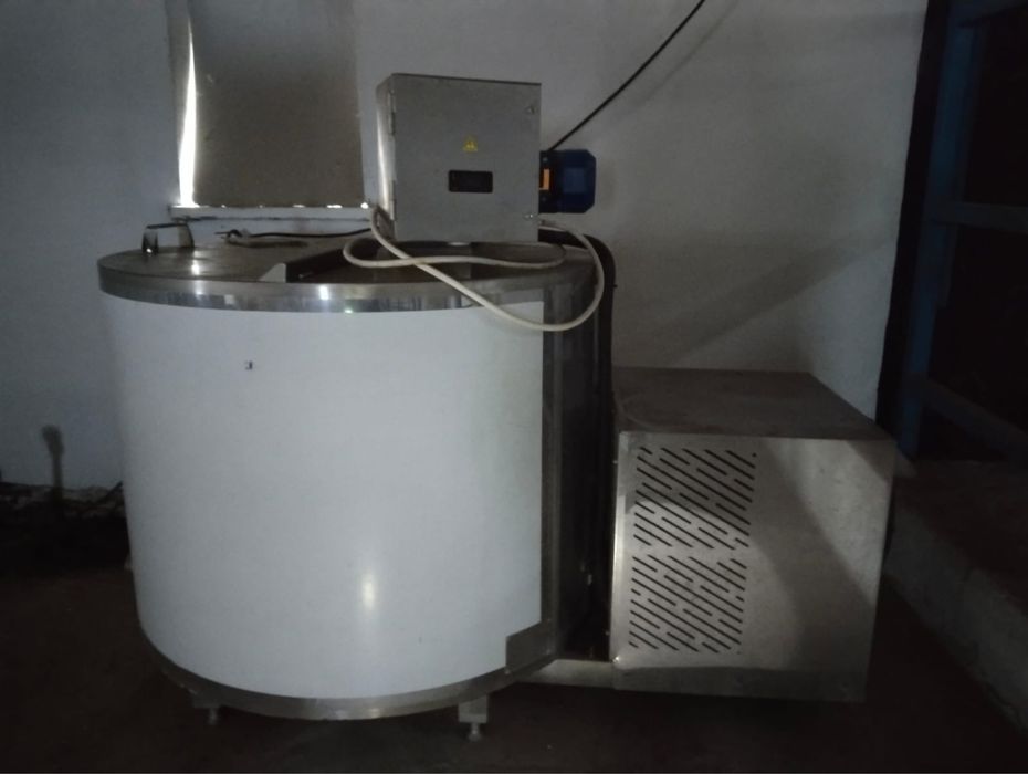 Танкер охладитель молока