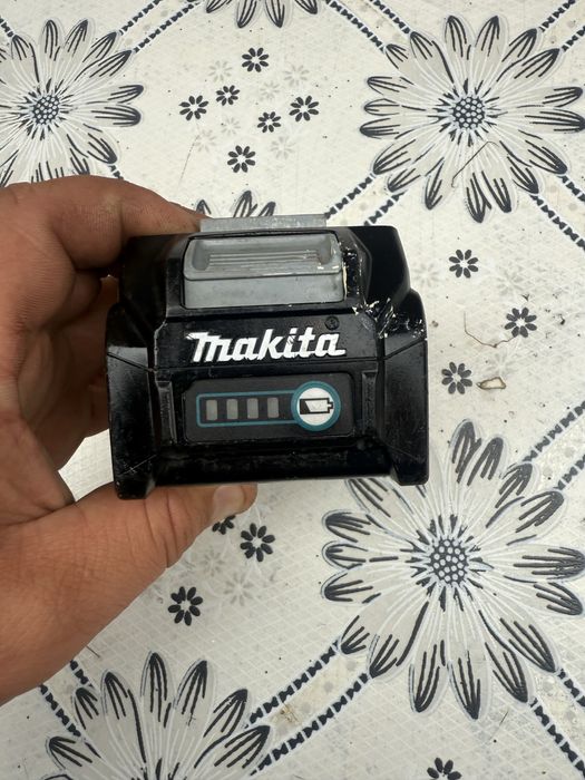 Makita Акумулаторна батерия BL4025, XGT, 40 V, 2.5 Ah