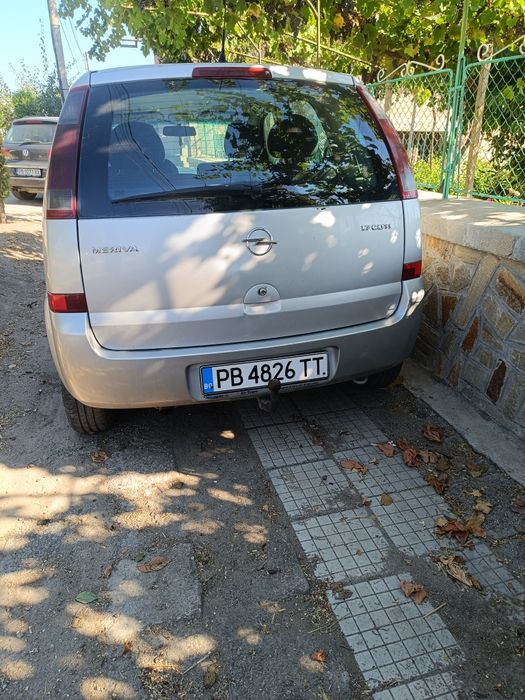 Автомобил Опел Мерива