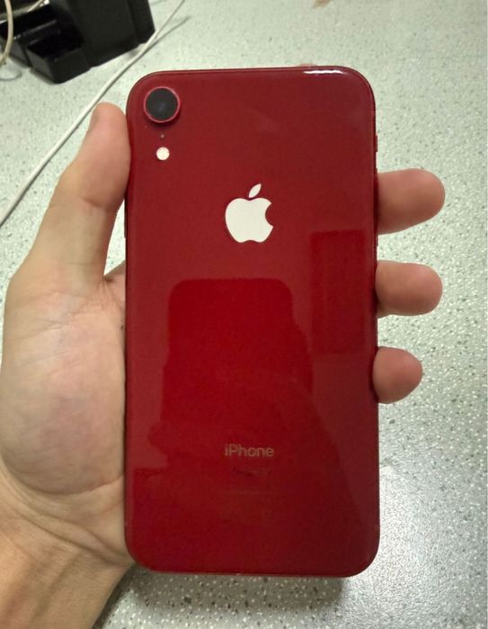 iphone xr RED 64 gb