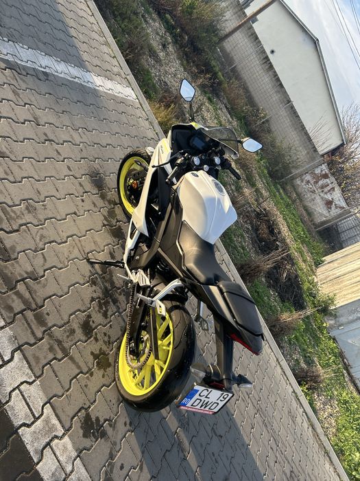 Yamaha Yzf R125