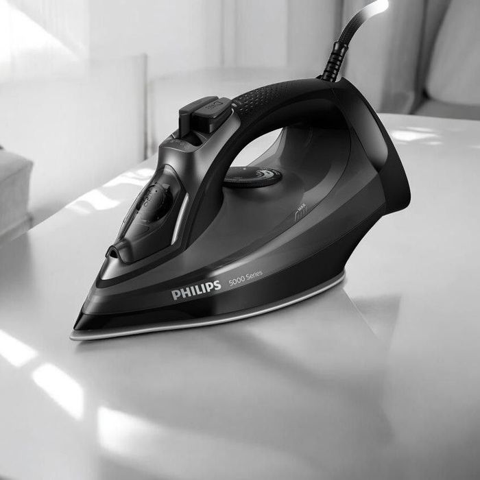 Утюг Philips DST 5040/86

Подошва SteamGlide Plus
Потребляемая мощност