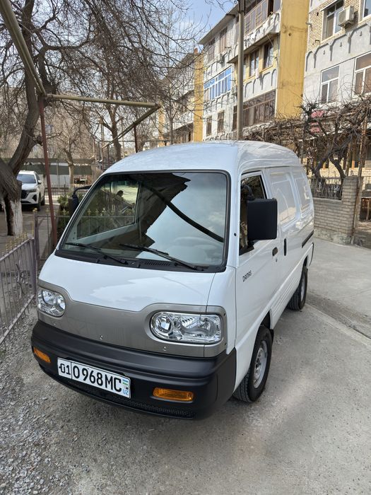 Дамас Ван продается