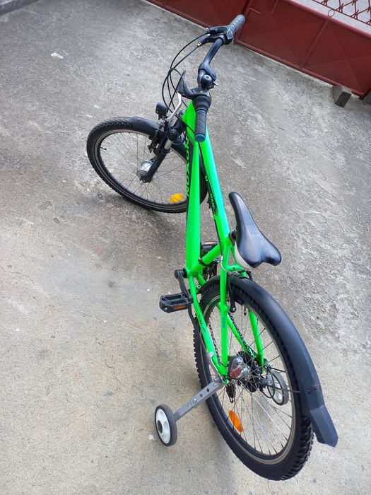 Bicicleta copii 24x1,95.Preț. 1000 lei.