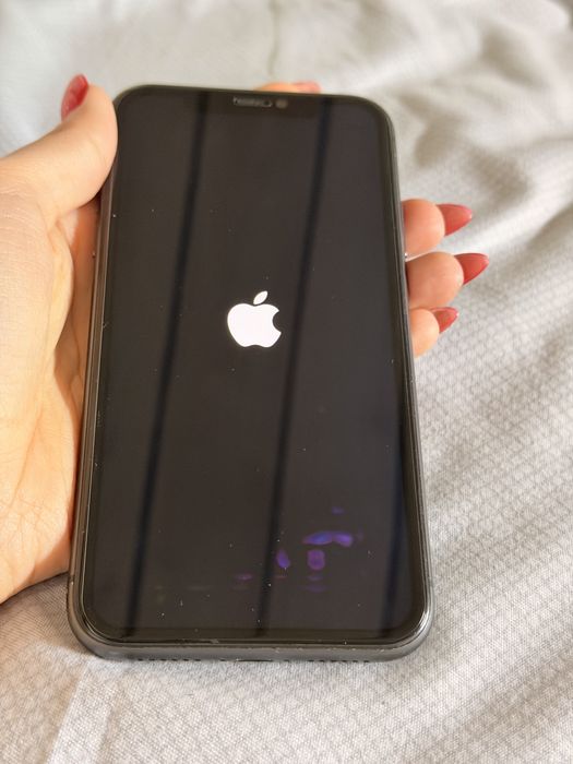 Айфон 11 продам