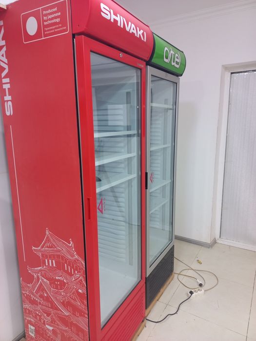 Холаделник витрина