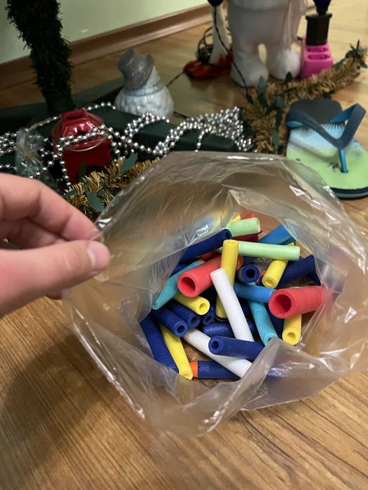 Пистолети ( нърф с меки патрони)